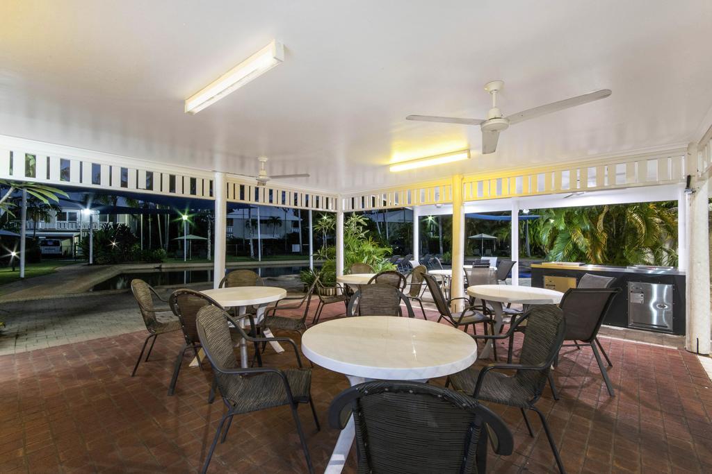 Nimrod Resort Apartments Port Douglas Extérieur photo